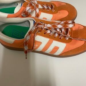 Back 70 sneakers, orange, 7.5